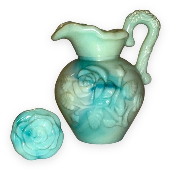 Vintage Jadeite Milk Glass Avon Green Milk Glass Rose Pitcher and Stopper 1970s - Picture 3 of 7